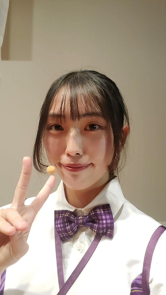 今日は大阪でサイエンスショー！

ホール＆ヘッドセットマイクデビュー✨
初めてのことだらけでとっても緊張していました笑
初めてのマイクで嬉しかったです🥰
たくさんの方に支えられ無事乗り越えられましたー!!
小さなお子様からご年配の方までの笑顔をみれてとっても幸せでした💞
楽しかったです😆