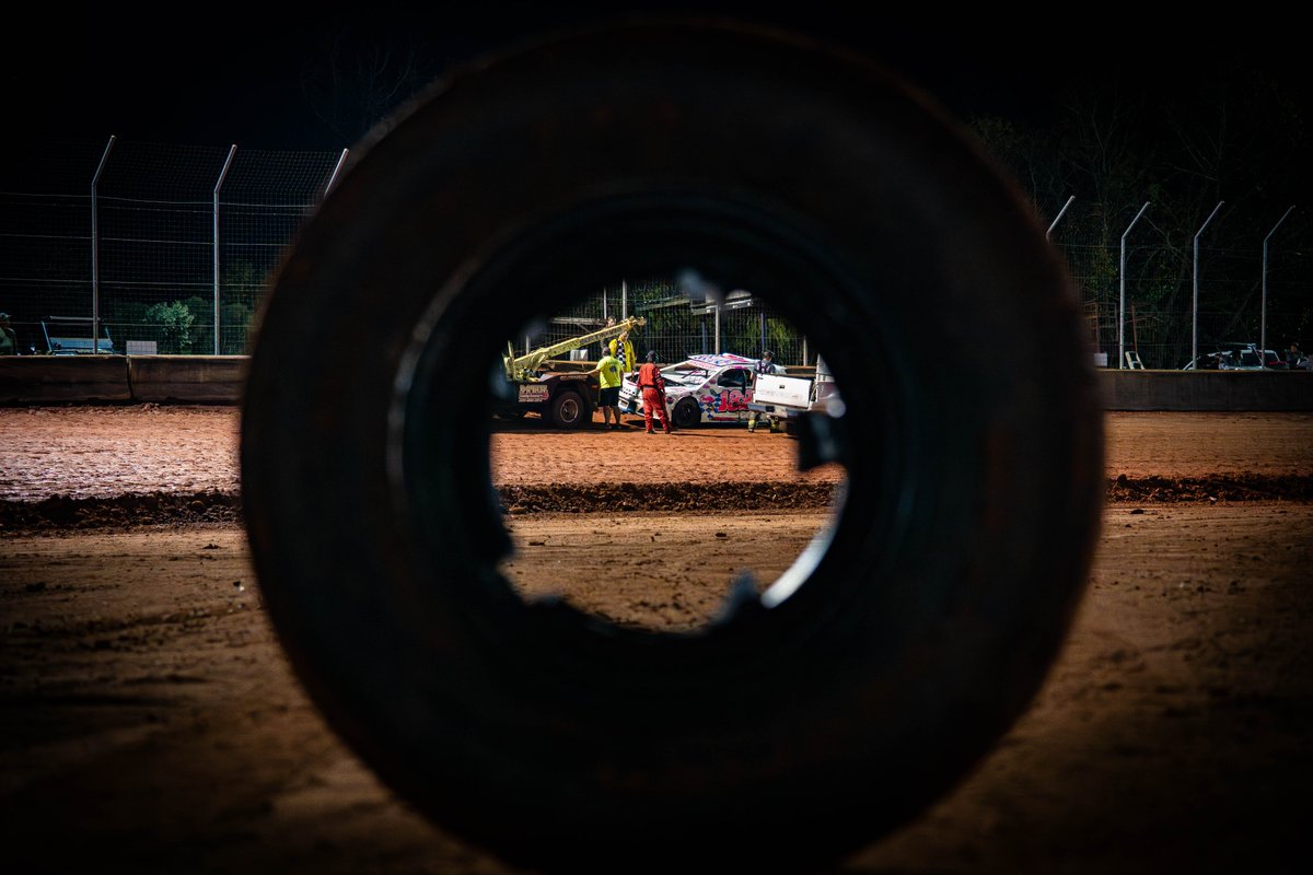 Today's Photo of the Day comes from last night's SCDRA action at Needmore! A sheared off wheel is never fun, but it made for a pretty cool shot! Round 2 kicks off this evening!