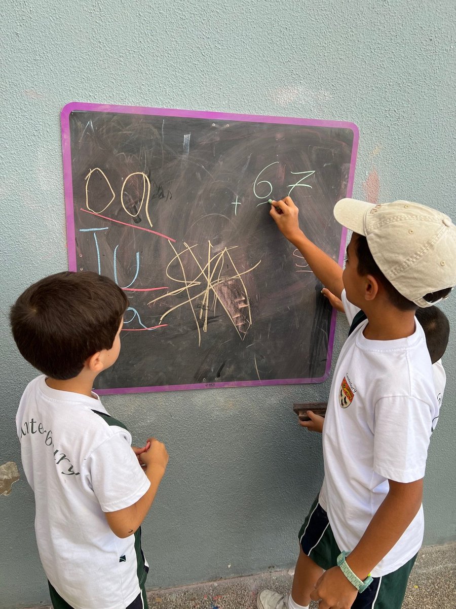 CanterburyGC's tweet image. 🖍️Our new playground blackboards are a hit with Years 2 &amp;amp; 3! 🌟
Kids are writing, drawing 🎨 and solving maths ➕➖✖️➗ while having fun outdoors ☀️
Love seeing creativity 💡 and learning 📚 continue beyond the classroom! 💛
#LearningThroughPlay #OutdoorLearning #CanterburySchool