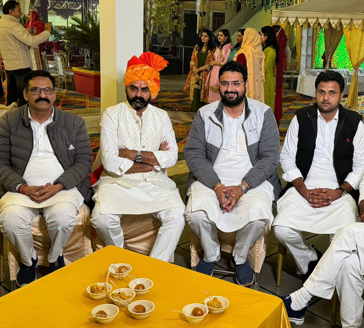 SiddhuVijender's tweet image. हनुमानगढ़ कांग्रेस परिवार के सदस्य श्री मनीष मक्कासर को जिला अध्यक्ष नियुक्त होने पर हार्दिक बधाई एवं शुभकामनाएँ।  
आपके नेतृत्व में जिले का संगठन और अधिक मजबूत हो, कार्यकर्ताओं को नया उत्साह एवं दिशा मिले—यही शुभेच्छा है।  
आपकी सफलता सभी कांग्रेसजनों की सामूहिक शक्ति का प्रतीक…