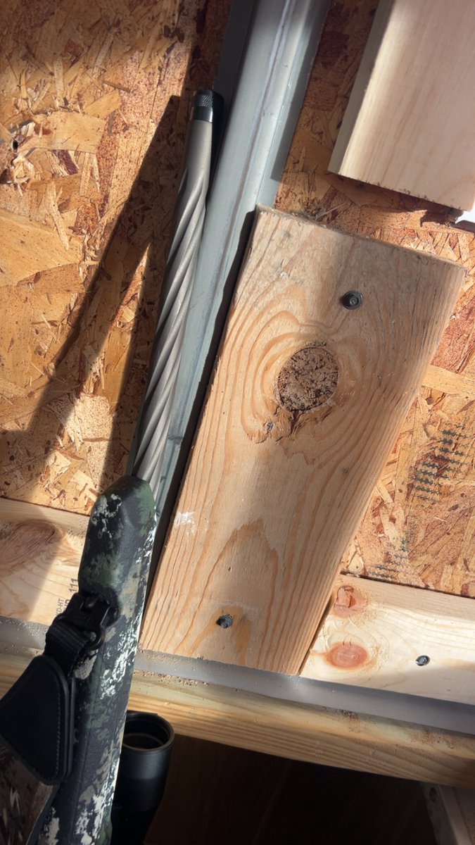 Tonethethird's tweet image. Hungover. Not seeing shit. Need food. Need more coffee