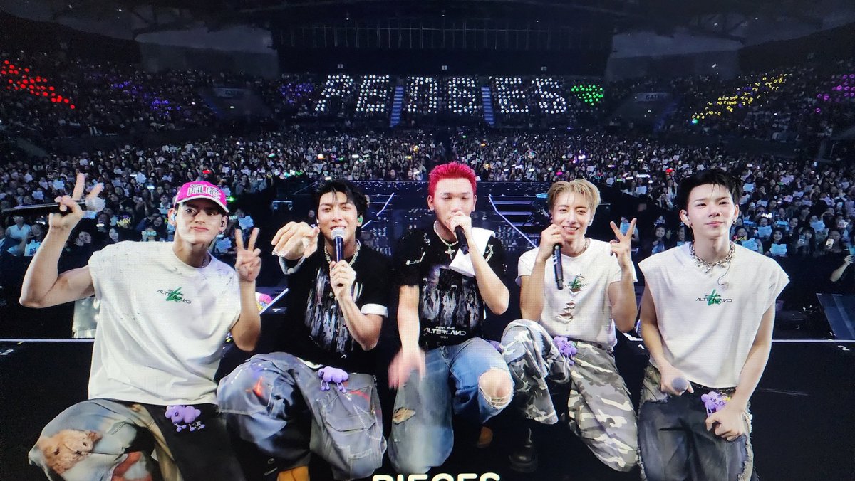 Amethystdiary_'s tweet photo. The best concert of the year👏🏻🫶🏻💗

PERSES THE FIRST CONCERT 
#PERSESIntoTheAlterland
#PERSES_TH #PERSES https://t.co/uNeIdr6g3E