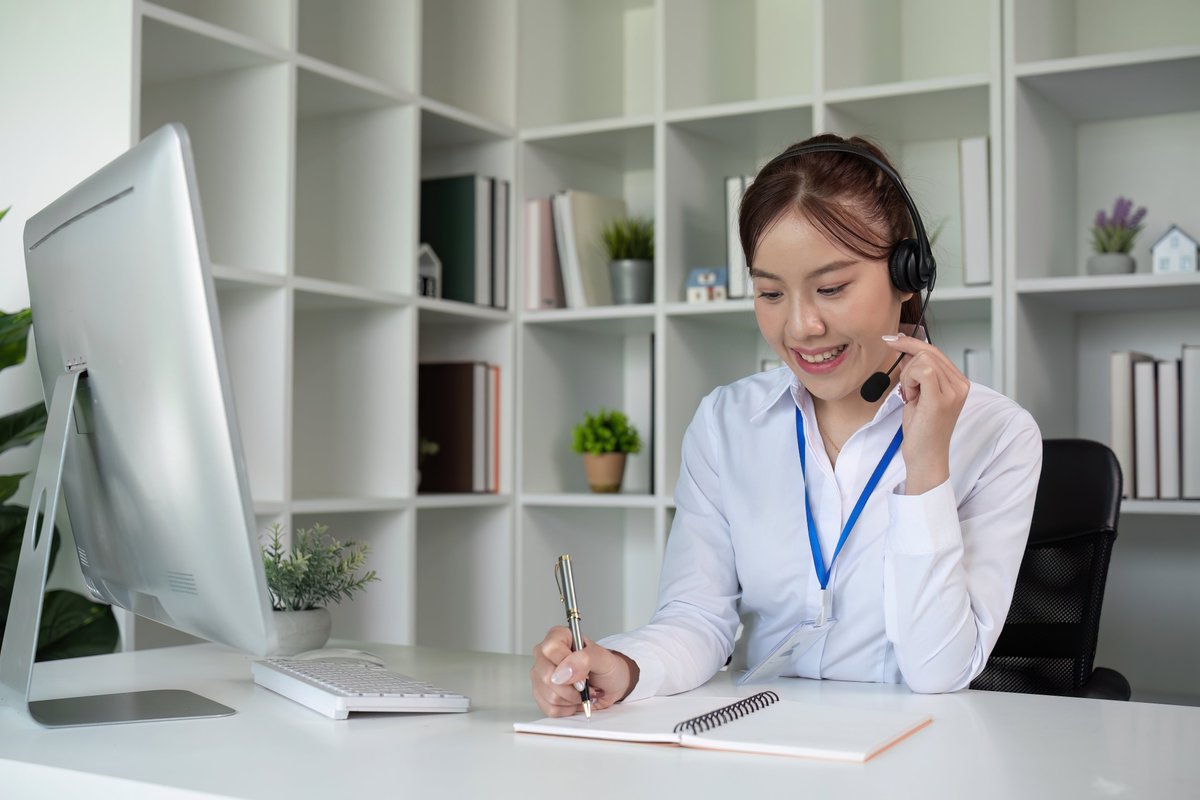 AnswerAbsent's tweet image. Missed after-hours tenant calls can lead to unresolved emergencies, unhappy residents, and costly property damage. Absent Answer's trained agents respond 24/7 so you never leave renters waiting in urgent moments.

#answeringservicepropertymanagement

absentanswer.com/property-manag…