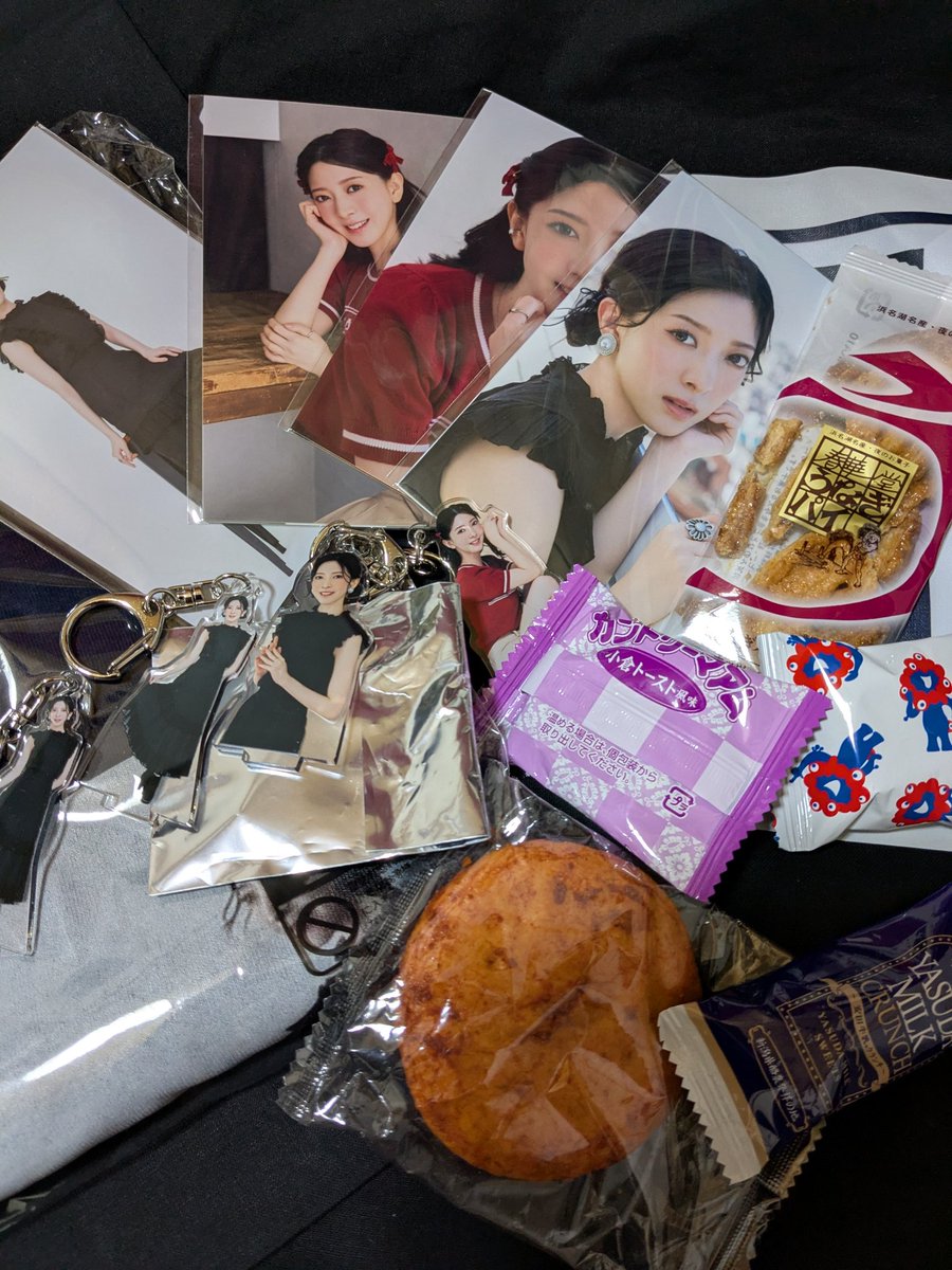 j6zt0's tweet image. りったんイベント楽しかったです✨
グッズも全部可愛かったです✨
サイン入りトートバッグ当たって泣くほど嬉しかったです🥹
お土産も皆にいただき嬉しかった😀
#菅原りこ