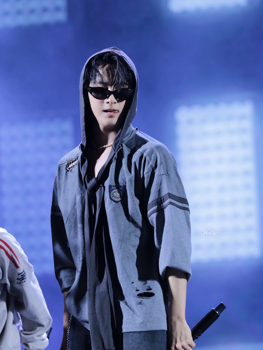 Eieyeian's tweet image. สวัสดีพี่ฐา

#BEACHBOYS2025xATLAS
#TadATLAS  
#ATLAS_th 
#TadThapana