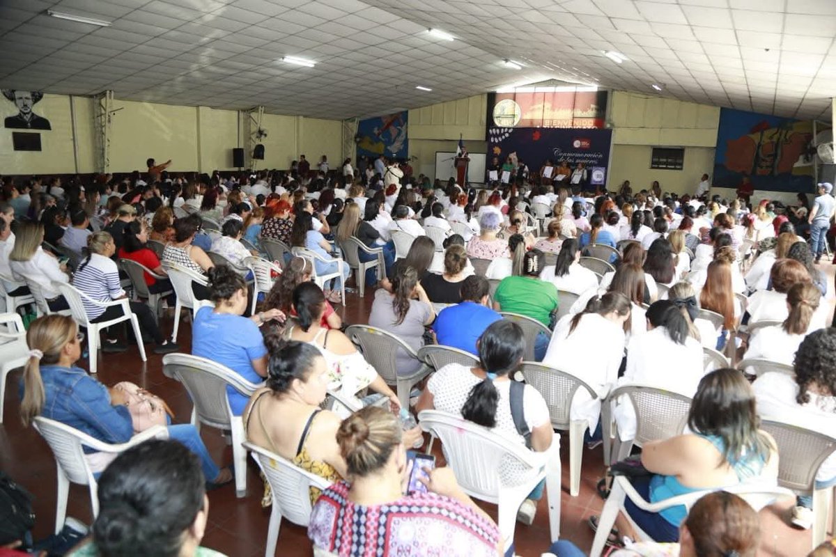 UnidadSindical_'s tweet image. El 8 de marzo honramos la lucha de las mujeres por la igualdad y la justicia. 

Su liderazgo fortalece al sindicalismo salvadoreño.

Y nos compromete a seguir construyendo un movimiento inclusivo y equitativo.