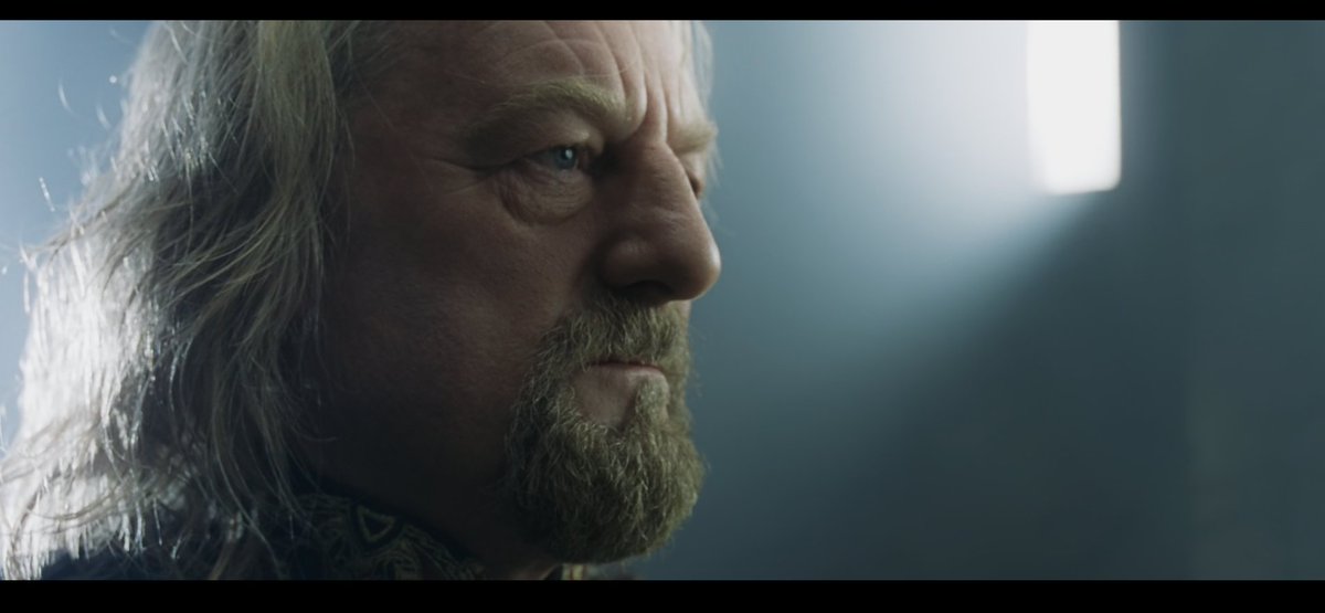 Shazerblaster's tweet image. Où sont le cheval et le cavalier? Où est le cor qui sonnait?
Ils sont passés comme la pluie sur les montagnes, comme un vent dans les prairies.
Les jours sont descendus à l'Ouest, derrière les collines, dans l'ombre.
Comment en est-on arrivé là?