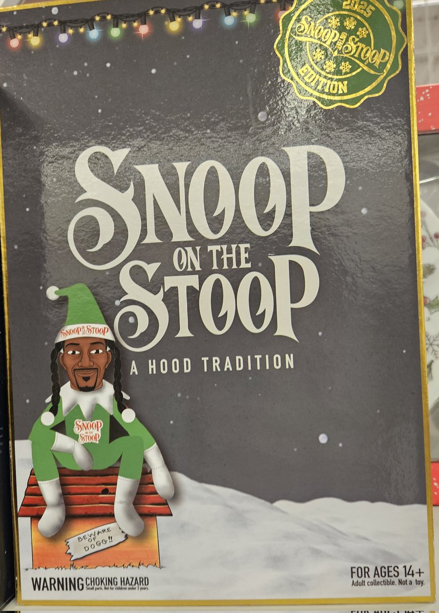 SpectralAurora_'s tweet image. on everyone&apos;s SOULS, we are all buying a snoop on the stoop for christmas