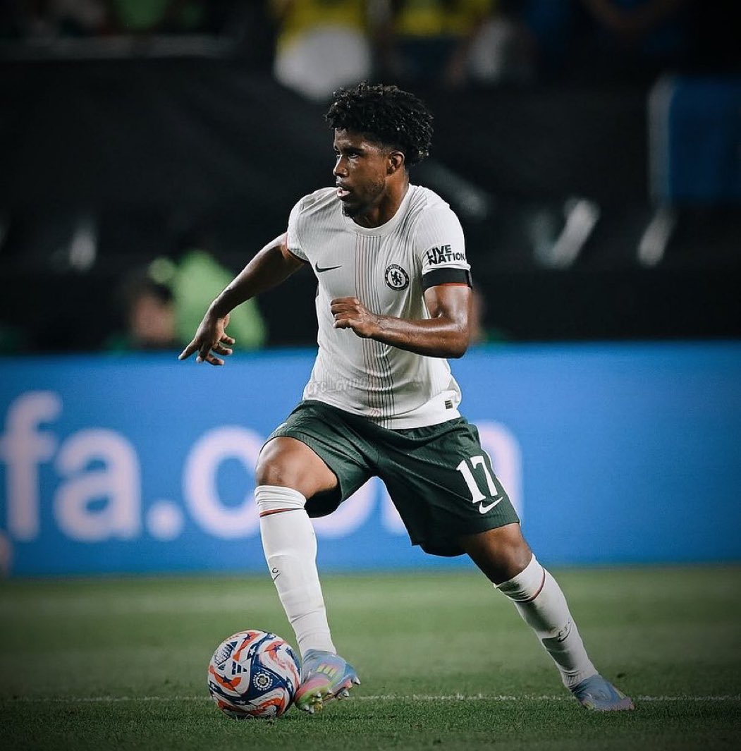 attacking_space's tweet image. What a player, Andrey Santos💎💫