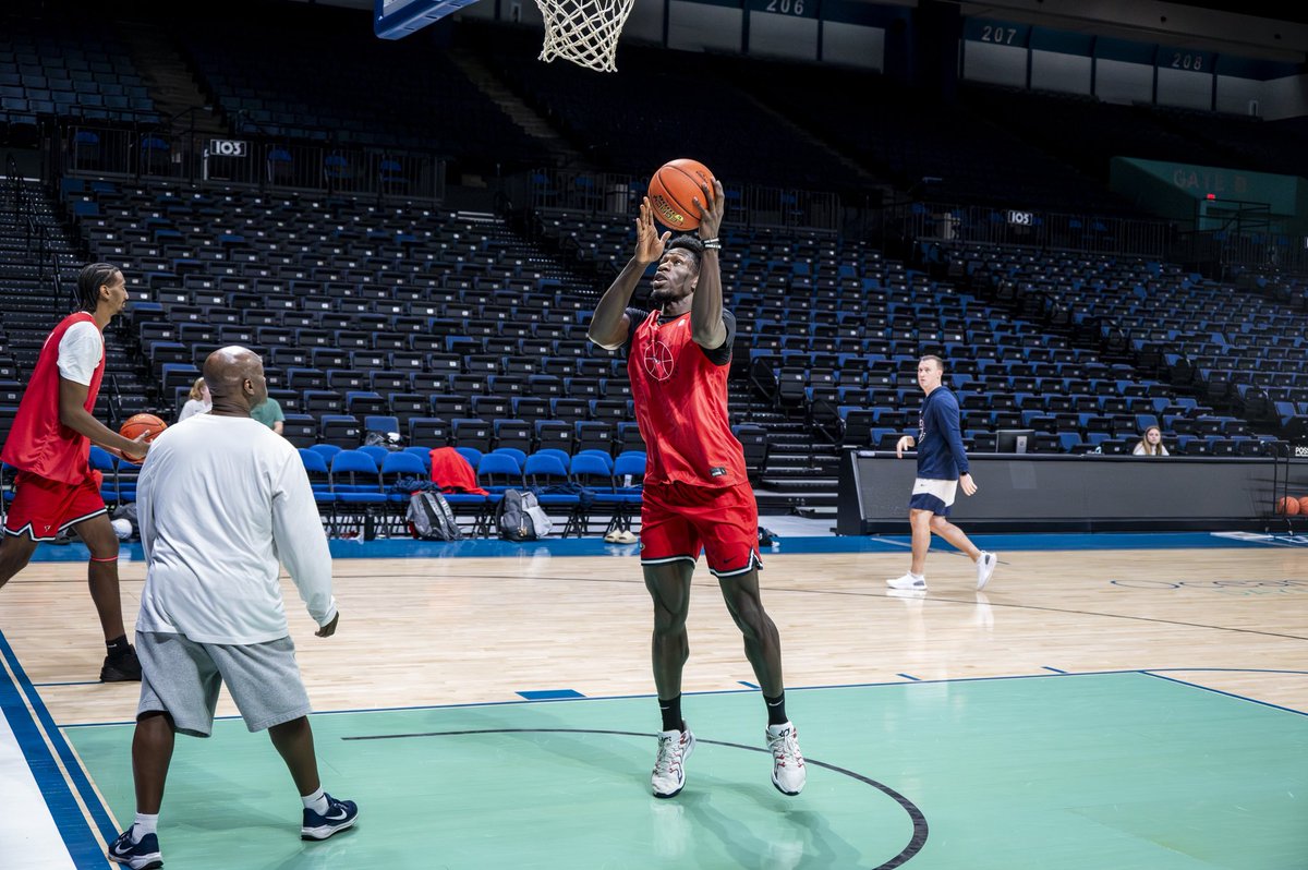 .<a href="/USI_Basketball/">USI Basketball</a> with final gameday prep at morning shootaround ☑️

🦅🏀 #GoUSIEagles #OVCit