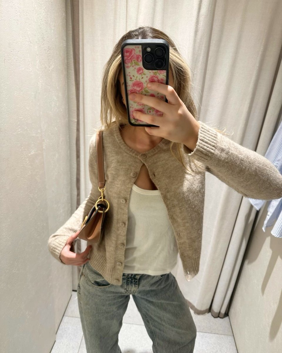 cardy cardigan tweet media