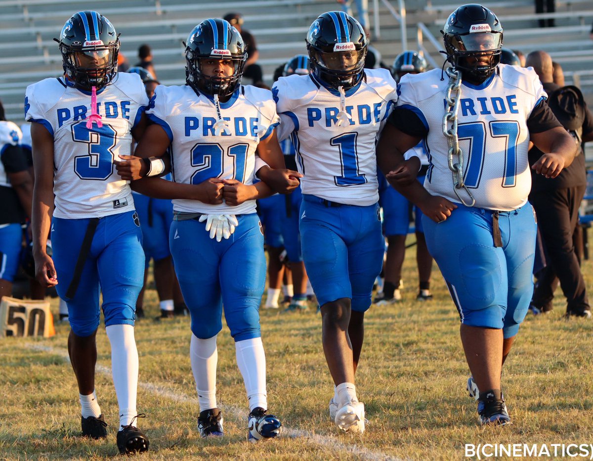 GeareyJohnson2's tweet photo. Great season with yall man so hurt that we didn’t make it to the end 11-1  but yall always will be my brothers no matter what love yall #kippride https://t.co/F2JCvtdKcT