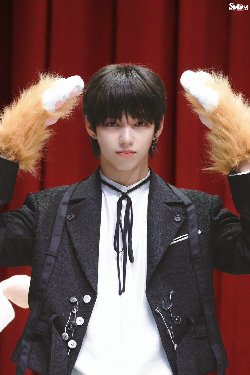 Smile_O421's tweet image. 251122 케이팝투게더 대면

#AHOF #아홉 
#JL #제이엘