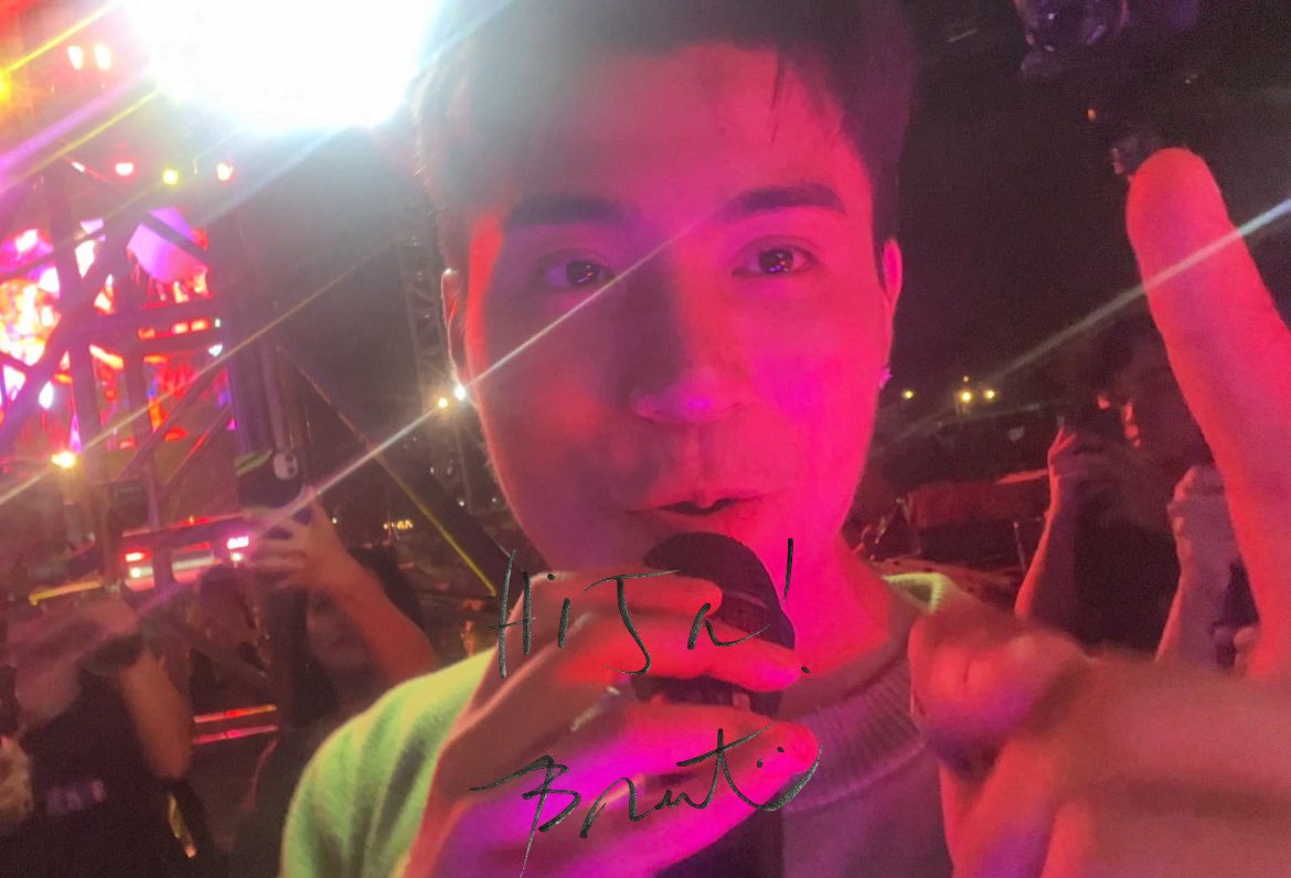 httpsmikbrent's tweet image. kinikilig pa rin akooooo😭