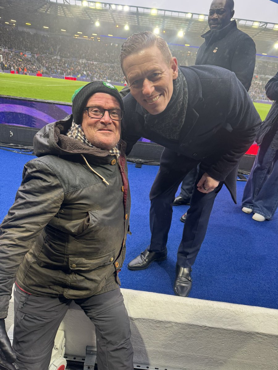 DXCC__'s tweet image. Two legends 💙💙 pops 

#bcfc