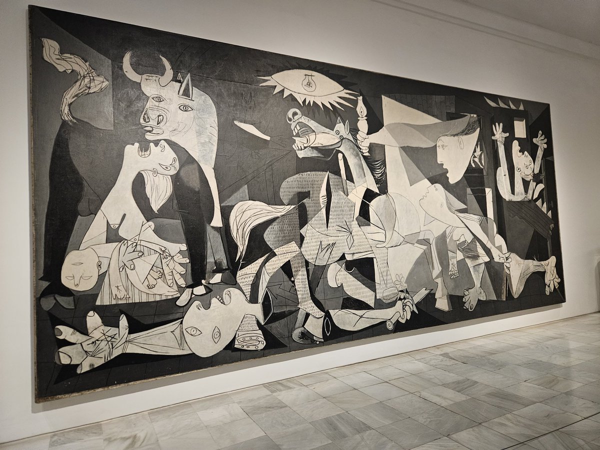 mega oczy mialem dzis zamulone i slabo mi sie ogladalo obrazy w muzeum wiec zrobilem kilka fotek by moc sobie potem popatrzyc