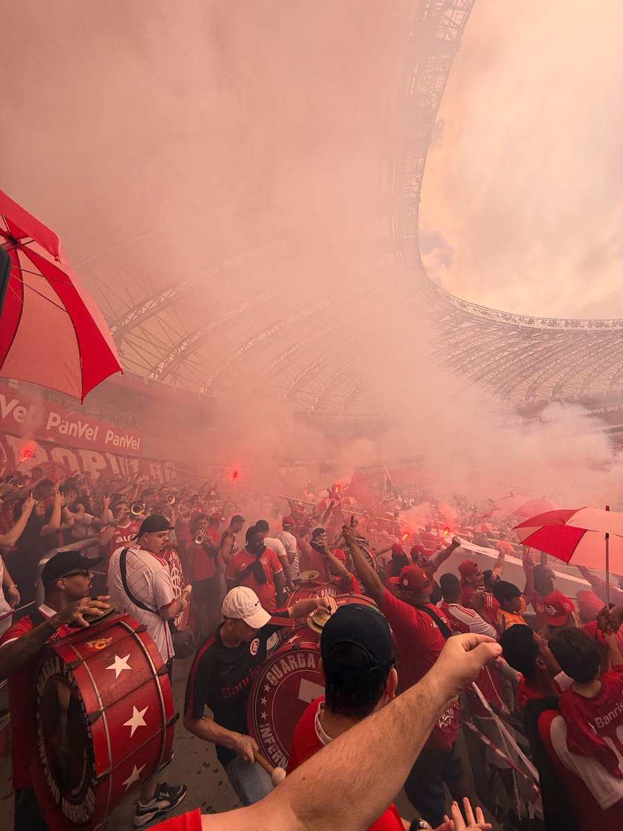 CanchaColorada's tweet photo. ACADEMIA DO POVO SÓ TEM UMA! 🇦🇹🔥

📸: @canchacolorada https://t.co/YgyfF5wkPV