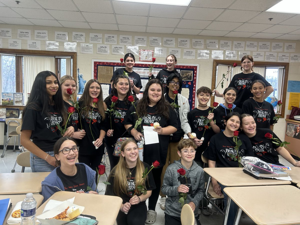 Congratulations on your fantastic performance in Beauty and the Beast!! Your teachers are so proud of you!!❤️