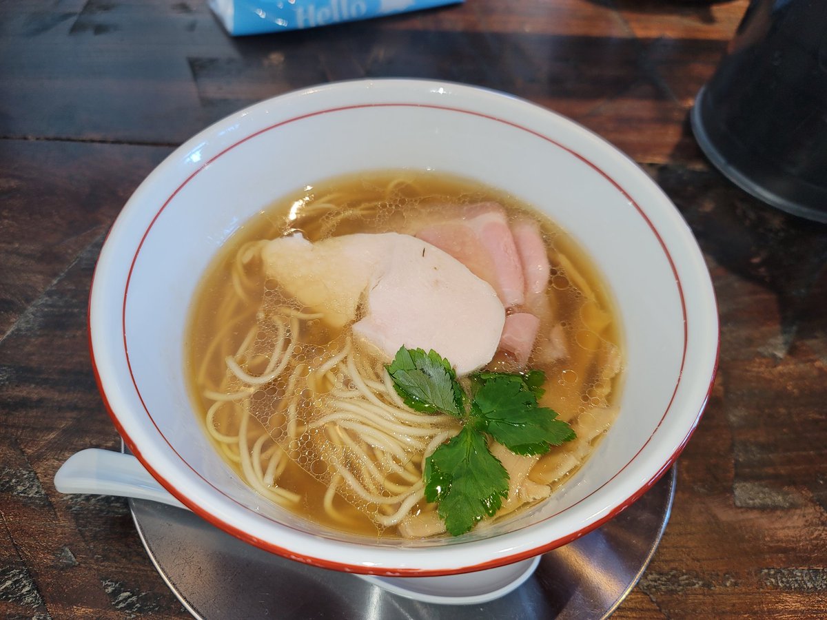 hawktigerGENIC's tweet photo. 鶏そば醤油

自家製麺　オオモリ製作所　壬生店(壬生町)

#オオモリ製作所
#醤油ラーメン
#壬生町
#壬生町ラーメン https://t.co/7VqnNyr2ZG