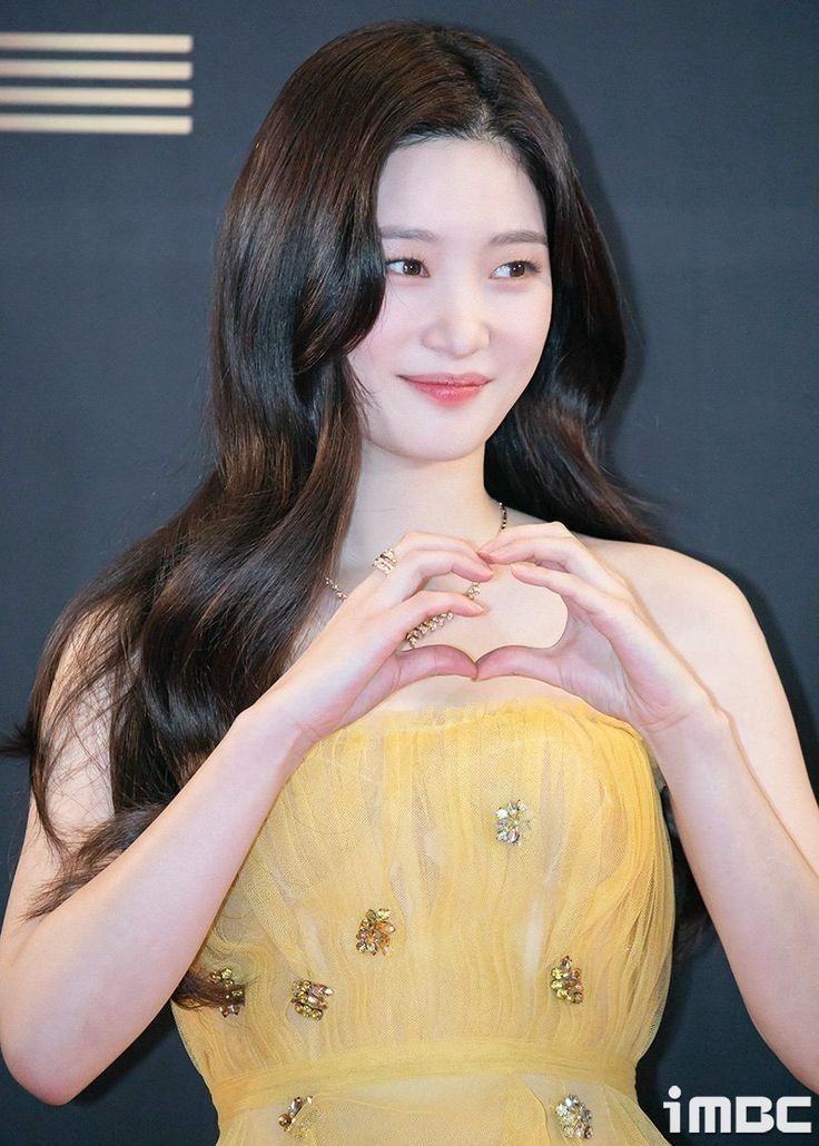 Beloved Havens, Luna & Ayya. tweet media