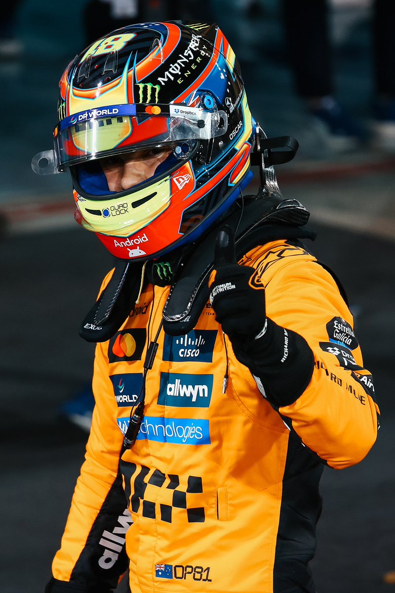 81PIACORE's tweet image. the generational run oscar had until baku will still be studied in history books, it doesn’t matter how much the people try to pretend he didn’t lead this championship for 15 rounds without his team backing him up, he did it all alone &amp;amp; in his 3rd f1 season, i know who my goat is