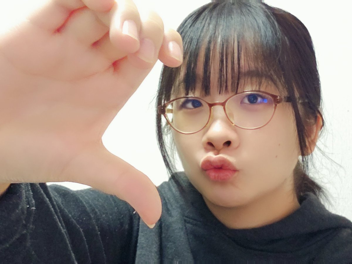 明日はこちら！ついにです！

メンバーとの深夜練からレッスンからハードスケジュールだったけど沢山頑張ってきたよ！
明日楽しみだな🥰

 #夜明けのアイリス