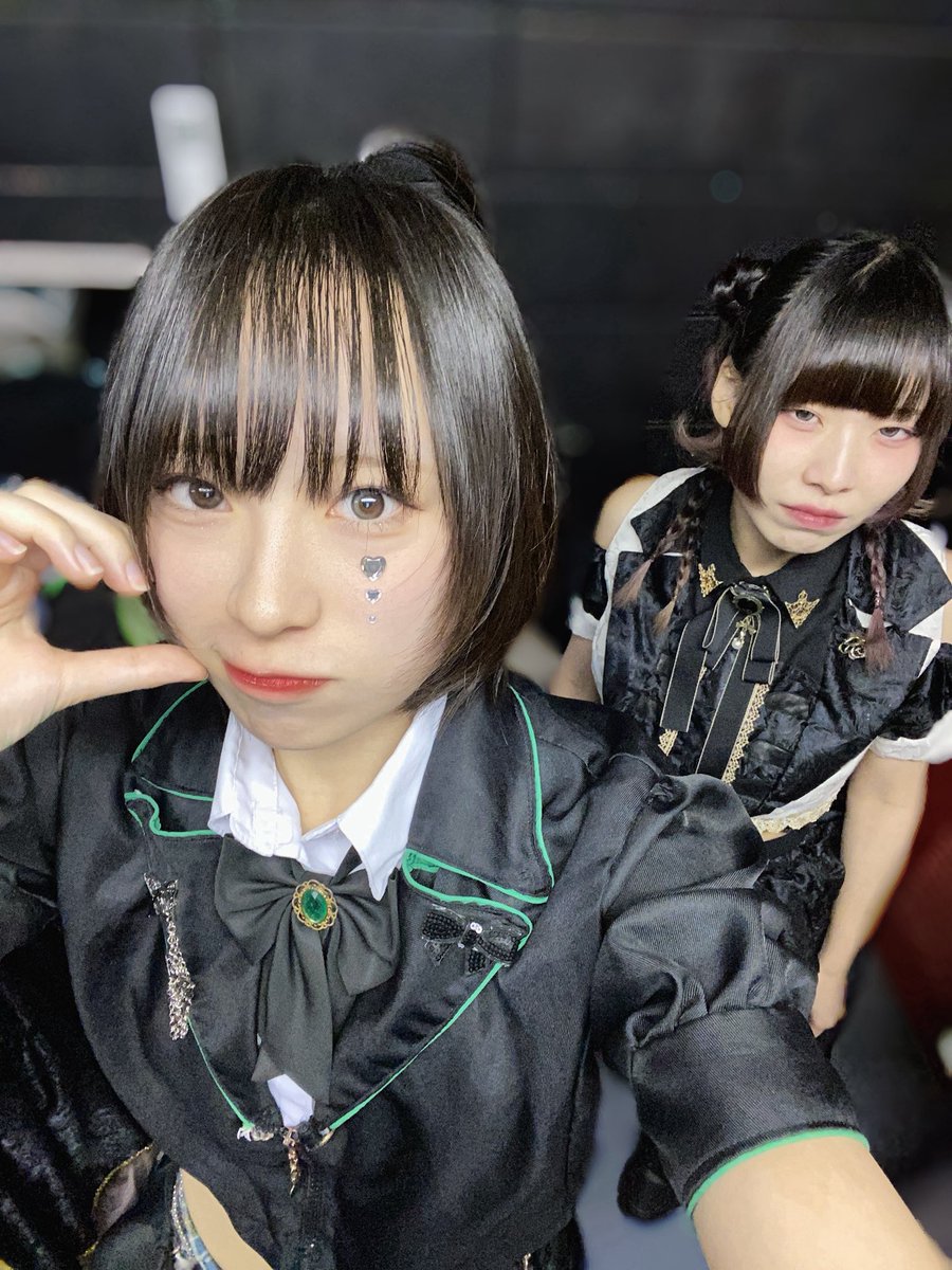 LiveBarBKさんFANJtwiceさんの2回しありがとうございました💚
ちょいアクシデントありのライブでしたが、みんながコールしてくれたりペンラ振ってくれたりしたおかげで楽しめた！ありがとう✨️
はじめましてさんも沢山で嬉しかった〜🙌また会えますように！！
明日も2本あります！
 #スキルスキ