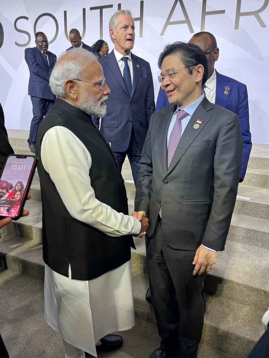 narendramodi's tweet image. A very productive conversation with PM Lawrence Wong of Singapore. The India-Singapore partnership remains a key driver of growth and stability.

@LawrenceWongST