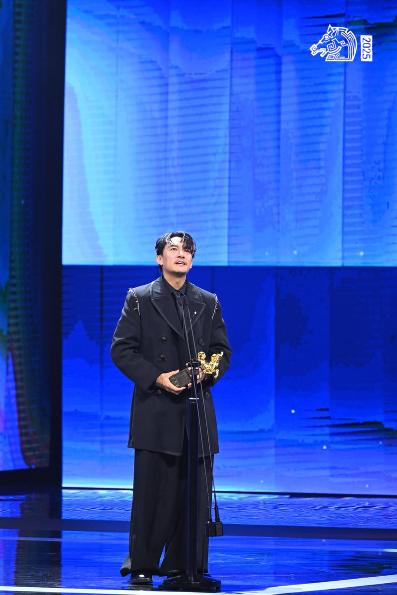 Golden_Horse's tweet image. 第62屆金馬獎 最佳男主角
The 62nd Golden Horse Awards Best Leading Actor
​
張震 CHANG Chen｜《幸福之路》Lucky Lu
—
#金馬62 #金馬獎 #得獎者