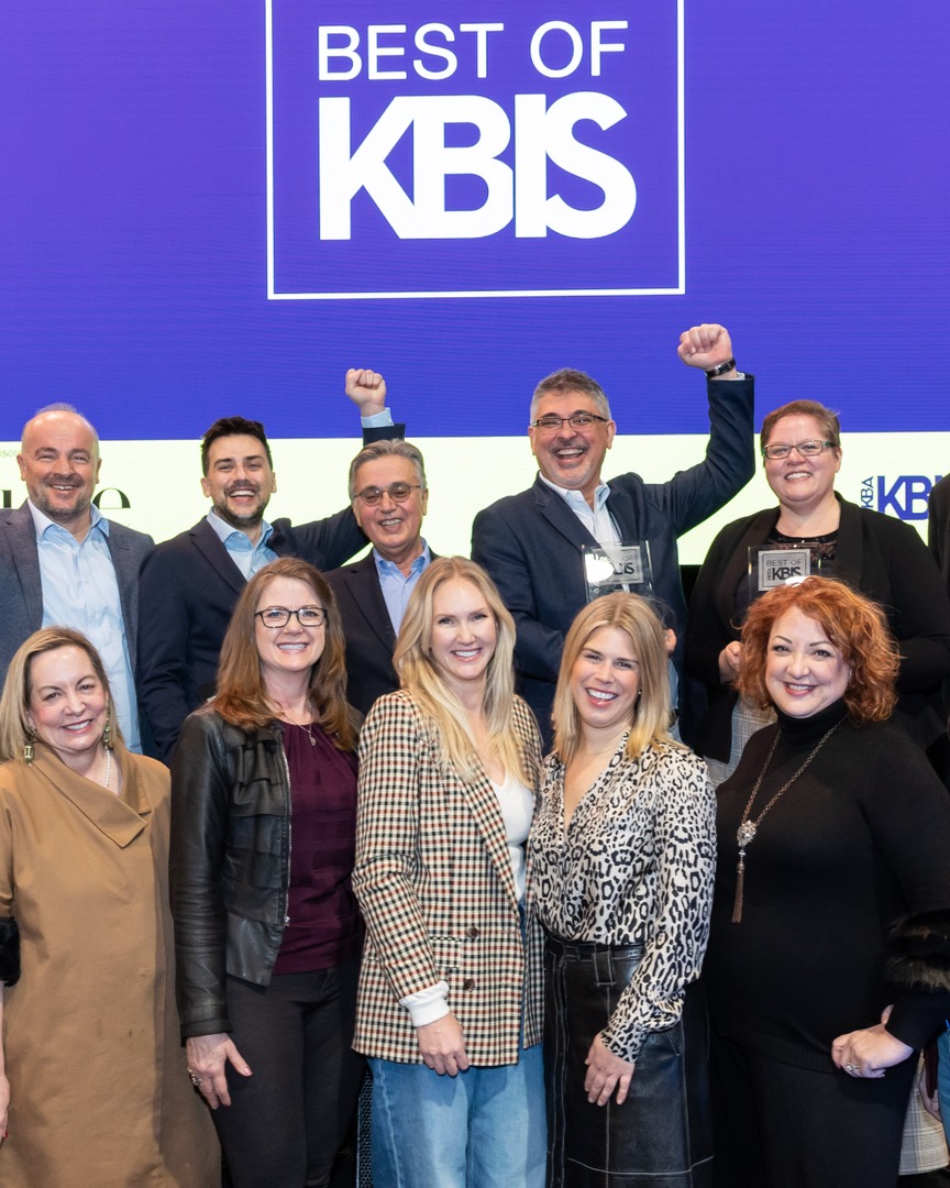KBIS's tweet image. Breaking news for the boundary-pushers. 🚀

The #BestofKBIS2026 deadline just got extended to December 4 - because innovation like yours deserves a little extra time to shine.

🔗 kbis.com/show/best-of-k… 

BOK sponsored by @luxemagazine 

📸 Emerald/KBIS