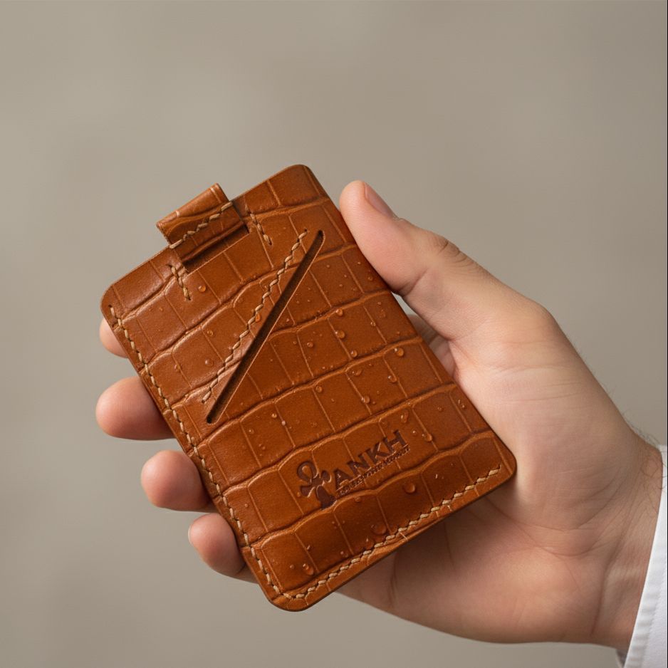 Ankh_egy's tweet image. Hand-made, Genuine Leather Smart Card Holder for men and women, with the ANKH logo
Order it today only on ANKH Store ankhegy.com

#GenuineLeather #SmartWallet #CardHolder #MinimalistWallet #Ankh #HandmadeLeather #LeatherGoods