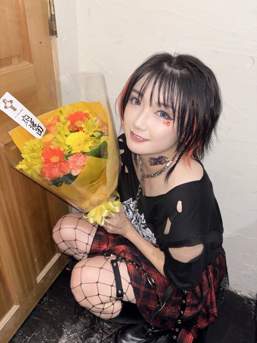 みっちゃん本当にありがとう🧡 ライブスタイルから乗りから衣装から