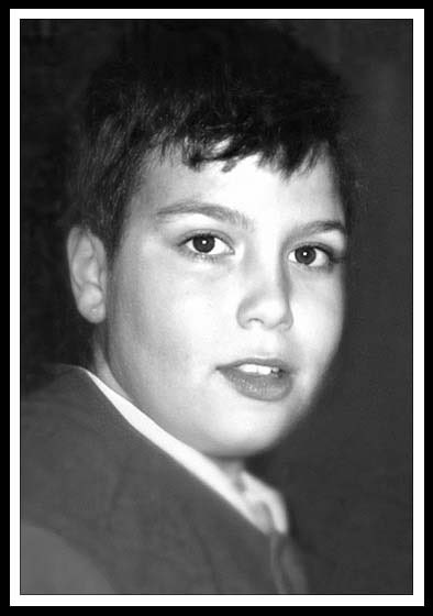 SRĐAN RATKOVIĆ was killed on 22 November 1993. He went outside with his brother Zdravko to have fun in the snow. They were sledding when the #Serb Forces targeted them. In this mortar attack Zdravko got injured &amp; Srđan died.

Srđan was 12 years old.

#SniperAlley