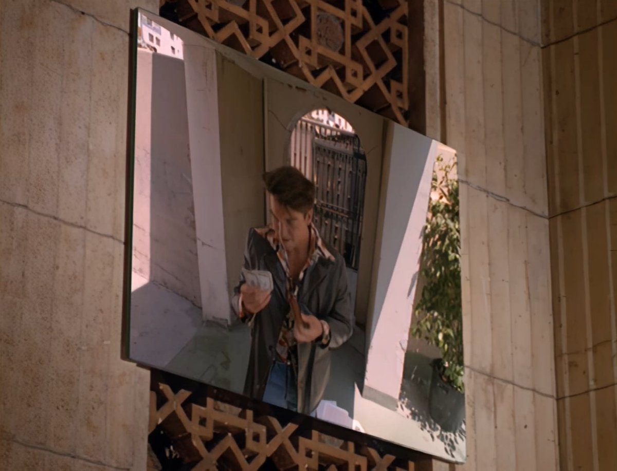 Quinn became a victim of deepfake technology at a time when it was not yet so popular.

Scene inspired by the episode “Dead Man Sliding”. Photo of Brick Sliders made by <a href="/BrickLadyAgata/">Brick Lady Agata</a> 

#sliders #sliderstv #bringbacksliders #bricksliders #lego Sliders.PL