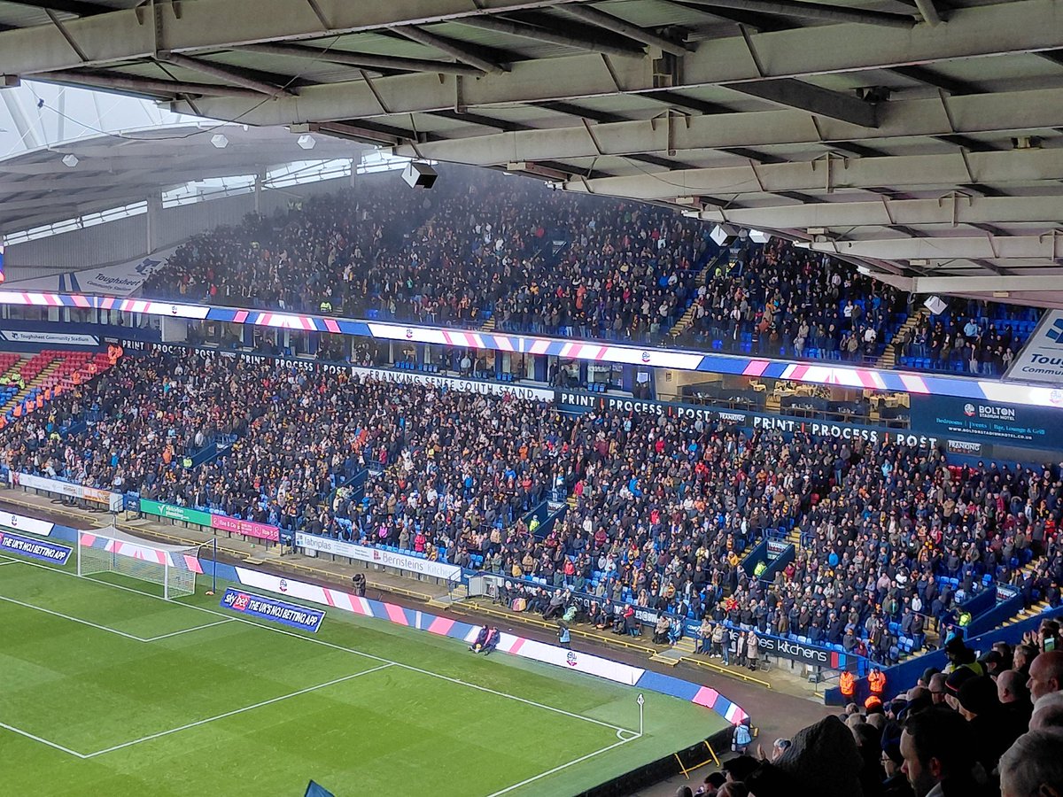 ParkerTandA's tweet image. #bcafc fans at Bolton