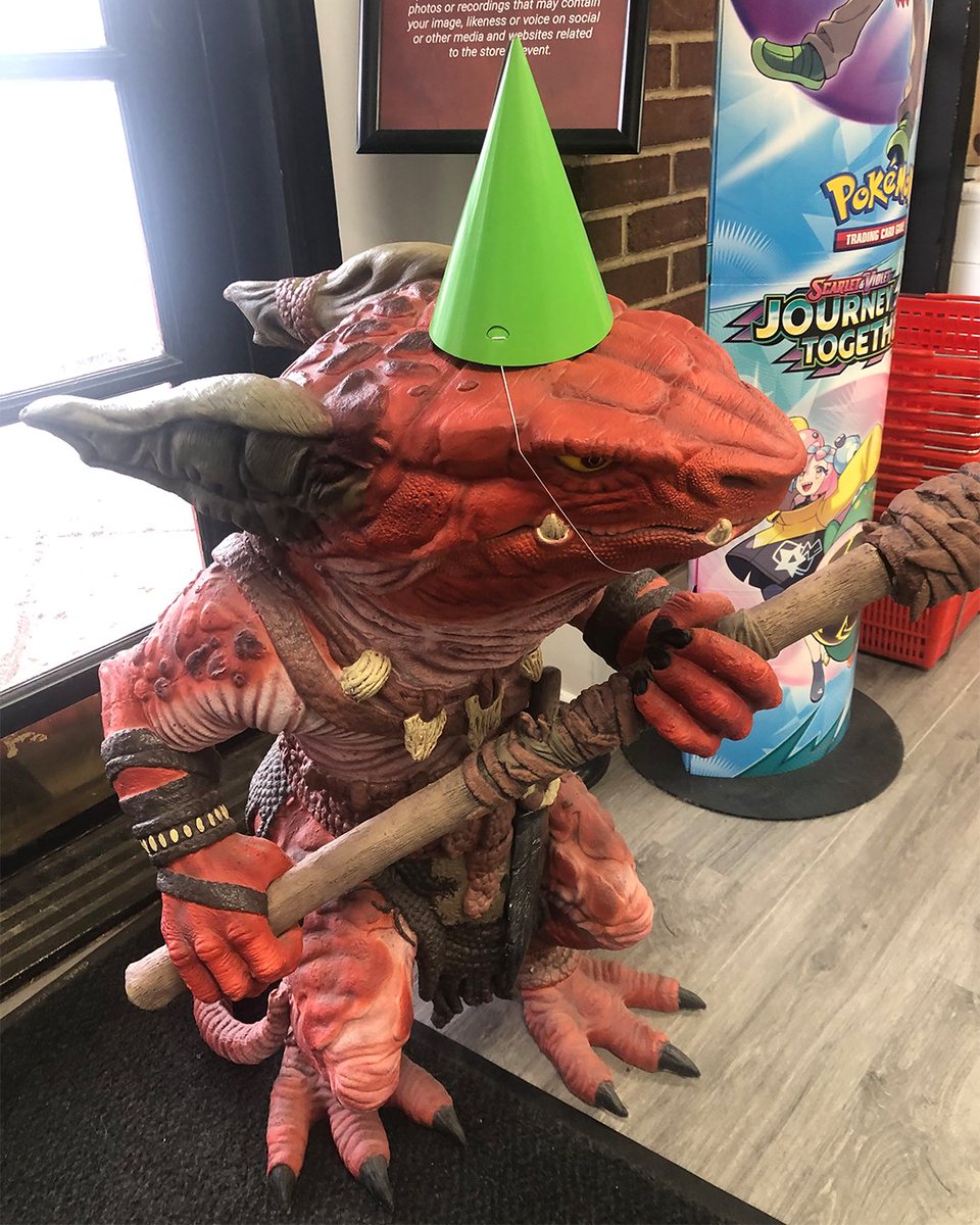 MiniMartTalk's tweet image. John is Ready to Party!
Tomorrow is our B-Day at Rock Hill, and someone is extra excited!
Come stop by and give us some well-wishes! If you spend $50, you can also pick out a free gift (one per customer per day).
#Birthday #StoreAnniversary #OneYear