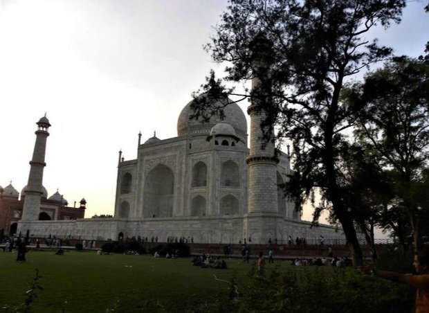 JaysAAP's tweet photo. Show me your interesting and unique architecture!
Nothing best in India than Taj Mahal. One of the rare in modern and old 7 wonders of the world. For who want to read on it
https://t.co/3TTtylhwe4
#saturdayfun #SATURDAY_Challenge #saturdaymorning #SaturdayMotivation https://t.co/zBINpOQb8p