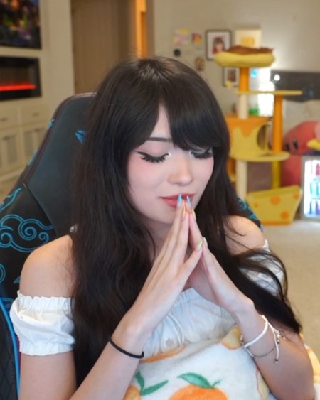 😶