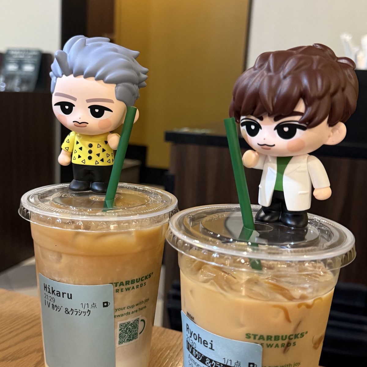 u_u_my_oxygen's tweet image. 君にいいことがあるように
今日は緑のストローさしてあげる🎶