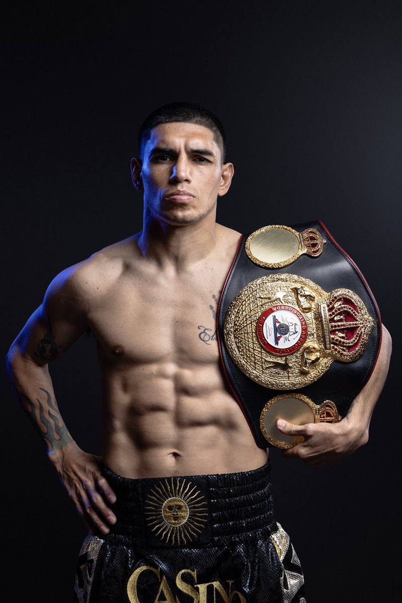 LLEGÓ EL MOMENTO DEL PUMA🇦🇷 

👑 Mundial WBA 
👑 Mundial WBC
👑 Mundial WBO
👑 Ring Super Mosca 

🗓️ 22 de Noviembre 
🏟️ Riad, Arabia Saudita 
📺 DAZN PPV (Desde las 21:00, hora de Argentina) 

#ChinoMaidanaPromotions #PumaBam