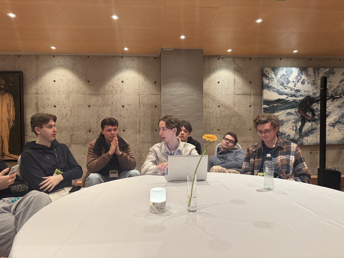 Centergaming tweet media