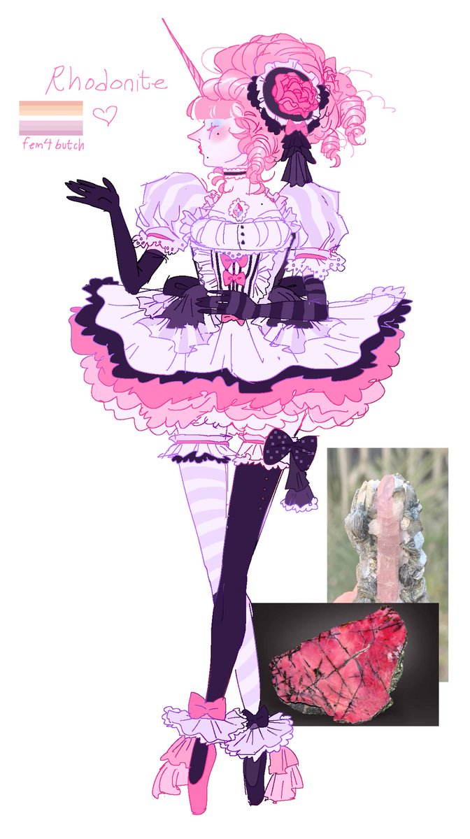 StrawberieMochi's tweet image. Gorgeous sketches!