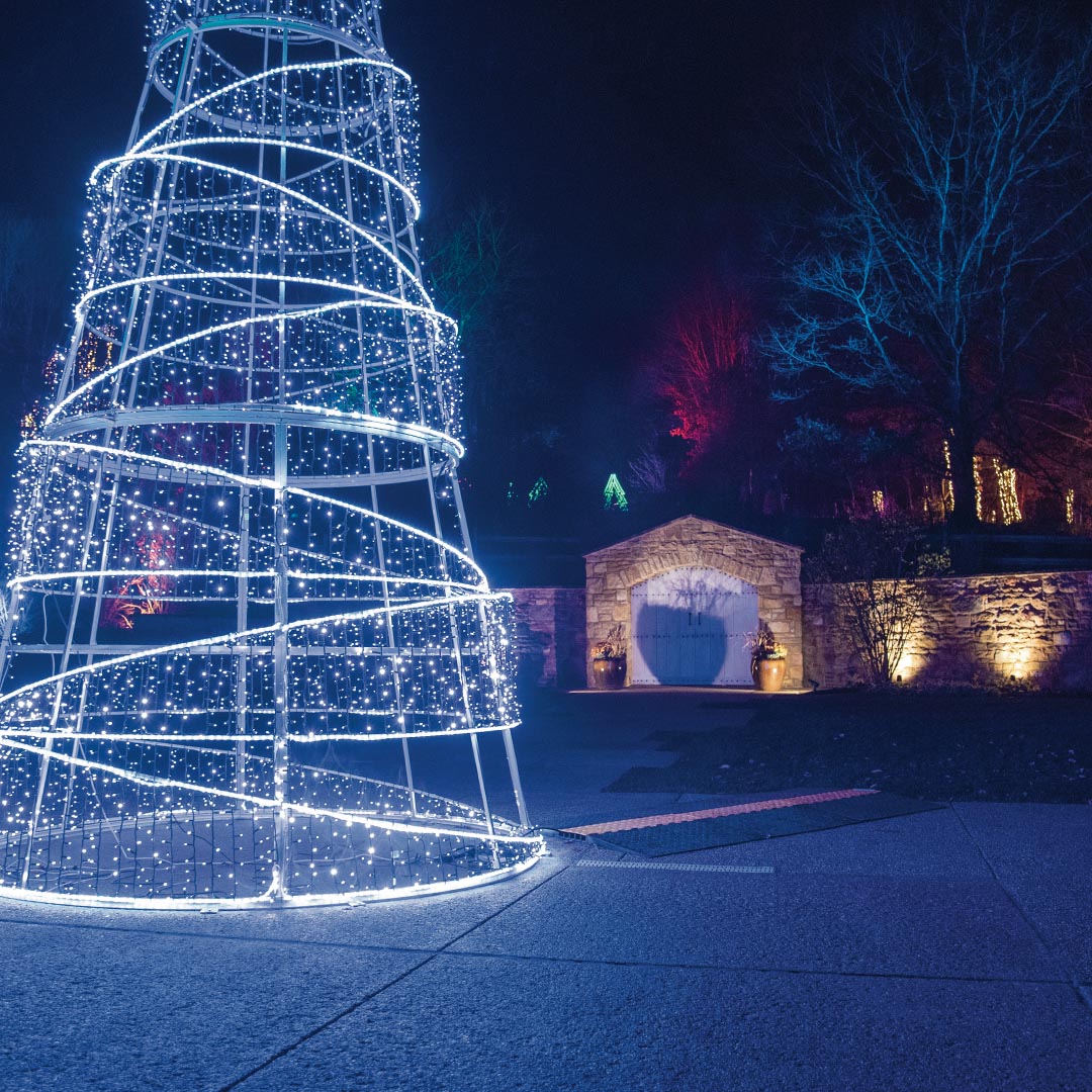 The season of light-ups is nearly upon us. Check out our curated a list of drive-through displays, visits with Santa, concerts and more in western Allegheny Co. in our November issues: 
alleghenywestmagazine.com/Back_issues/20…