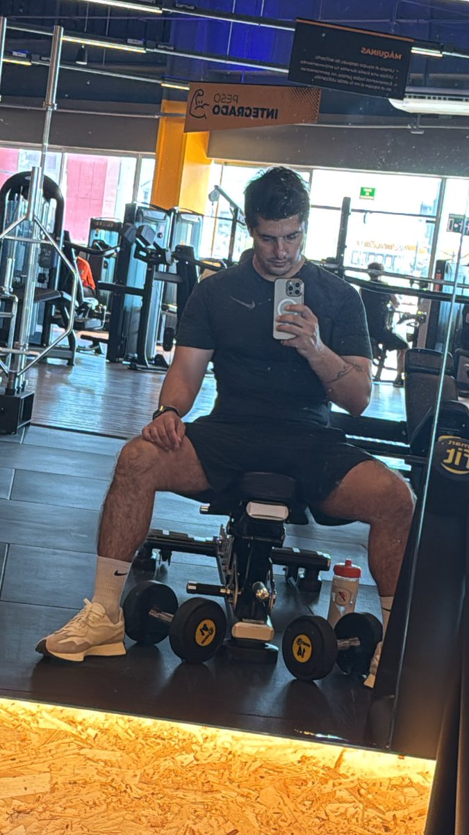 Armando Doroz tweet media