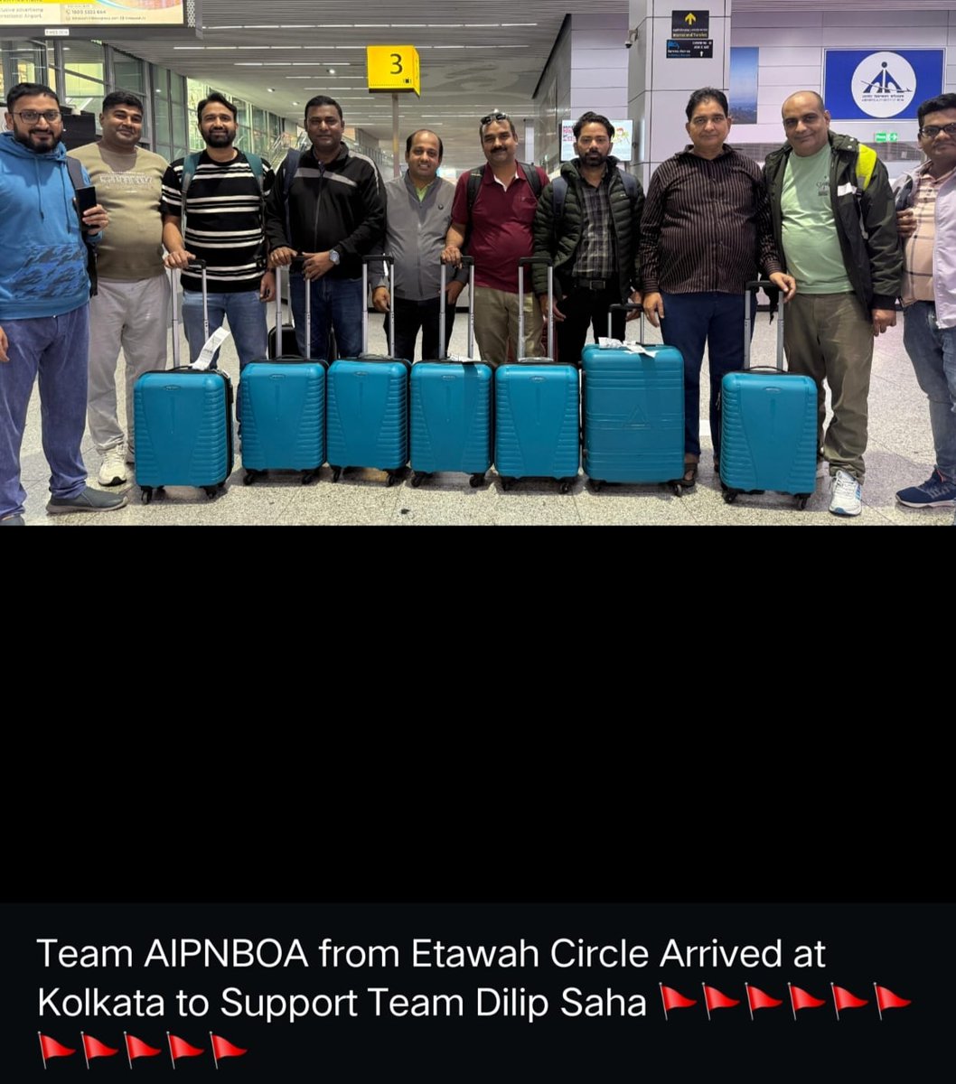 kmarkri's tweet photo. A very colourful election campaign going on for office bearers of AIPNBOA election in my bank .
And may the team with better colour of suitcase win the election to serve pnb officers for the next 3 years . https://t.co/xXwRX73j5j