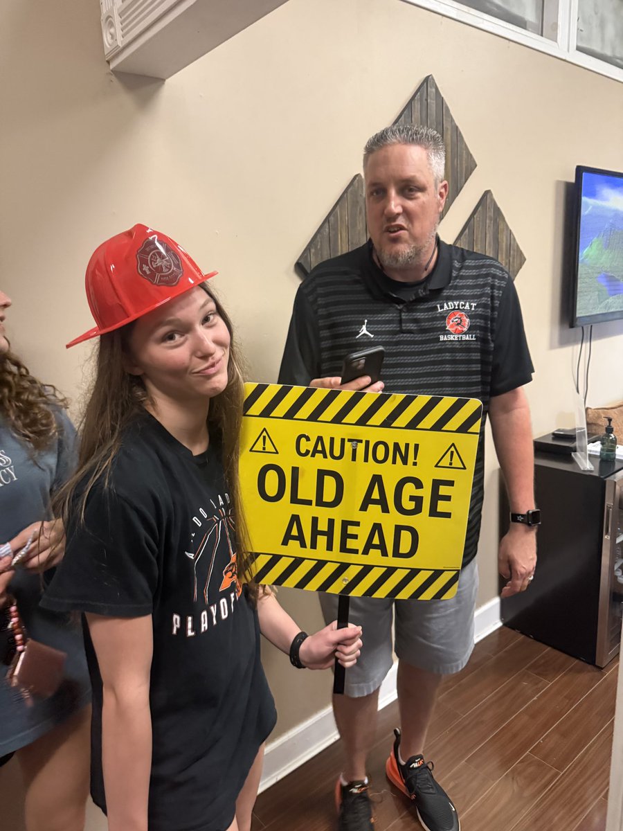 Ladycat Basketball tweet media