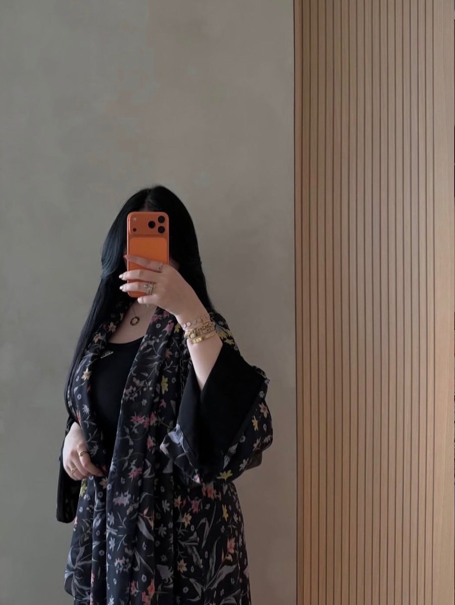 saharabdullah77's tweet image. #night #vibes #friends #everyone #hello