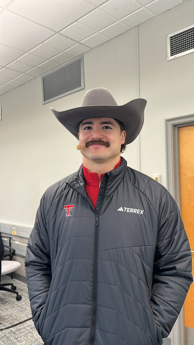 emmamrod10's tweet image. Tune in at 0930 CT on Fox Big Noon Kickoff!!