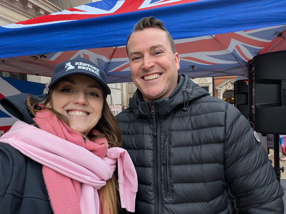 MariaBowtell's tweet image. Thank you @JMcMurdockMP for coming along to speak to the @pinkladies_uk about our concerns and listen to first hand experiences in Chelmsford.

An excellent, energetic MP for the people of Essex! 👏