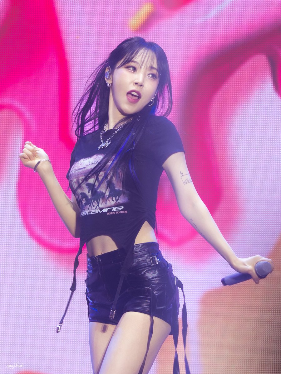 MBARCHIVE_'s tweet image. 🐹 &amp;amp; 🐺

#MUSEUM_Village_of_eternal_glow
#MOONBYUL #문별